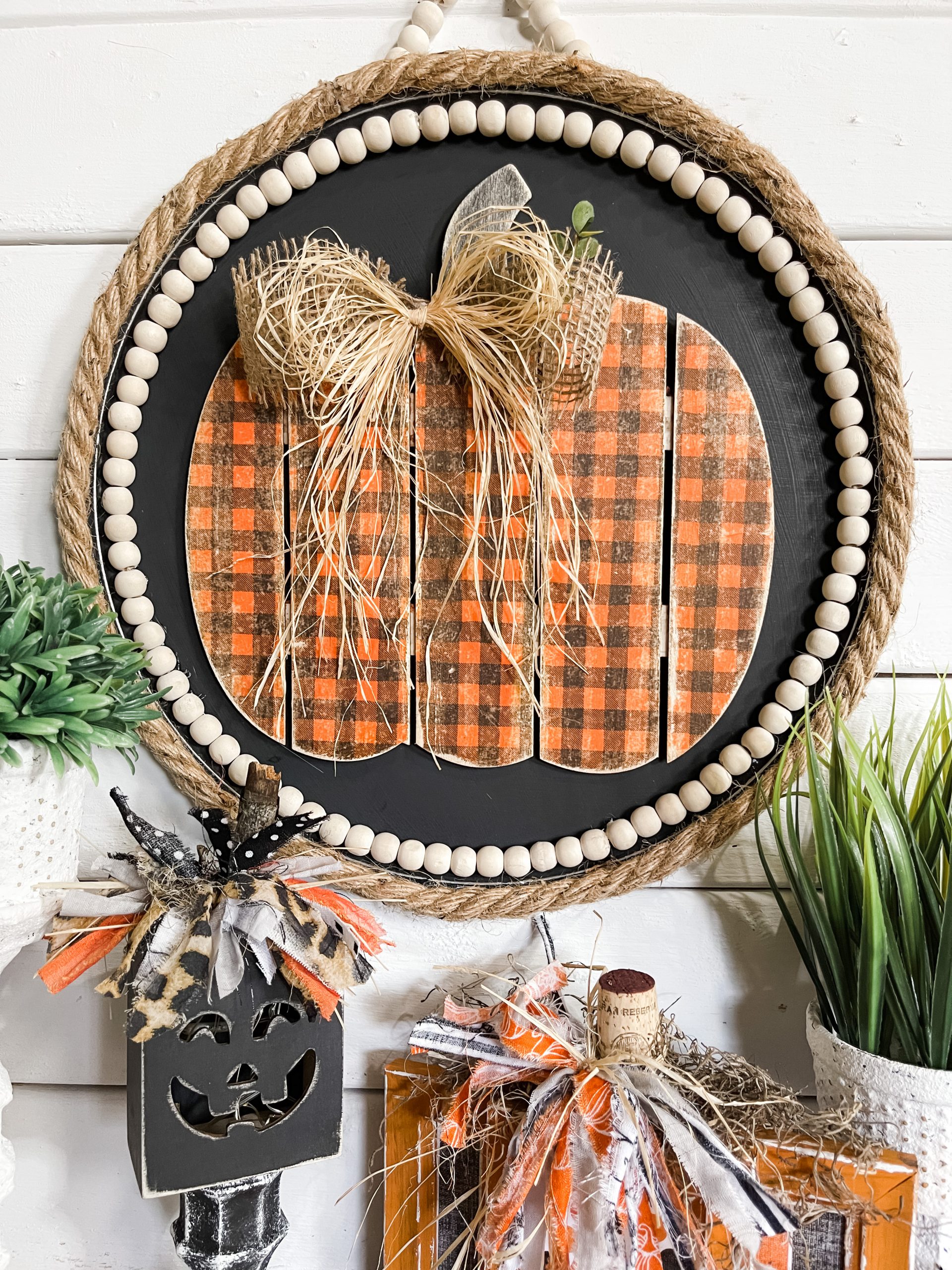 Dollar Tree Pizza Pan DIY Distressed Pumpkin Decor