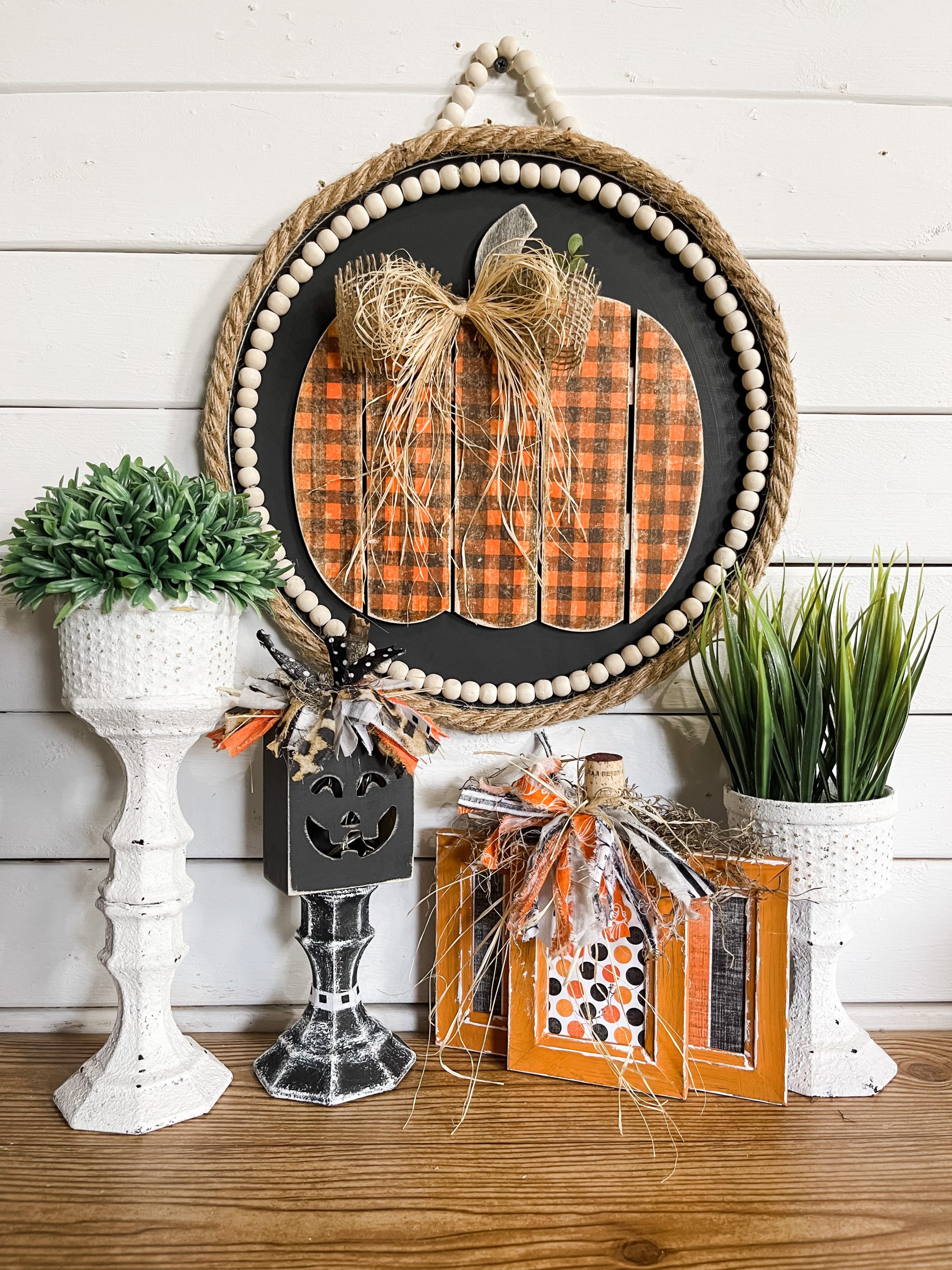 Dollar Tree Pizza Pan DIY Distressed Pumpkin Decor