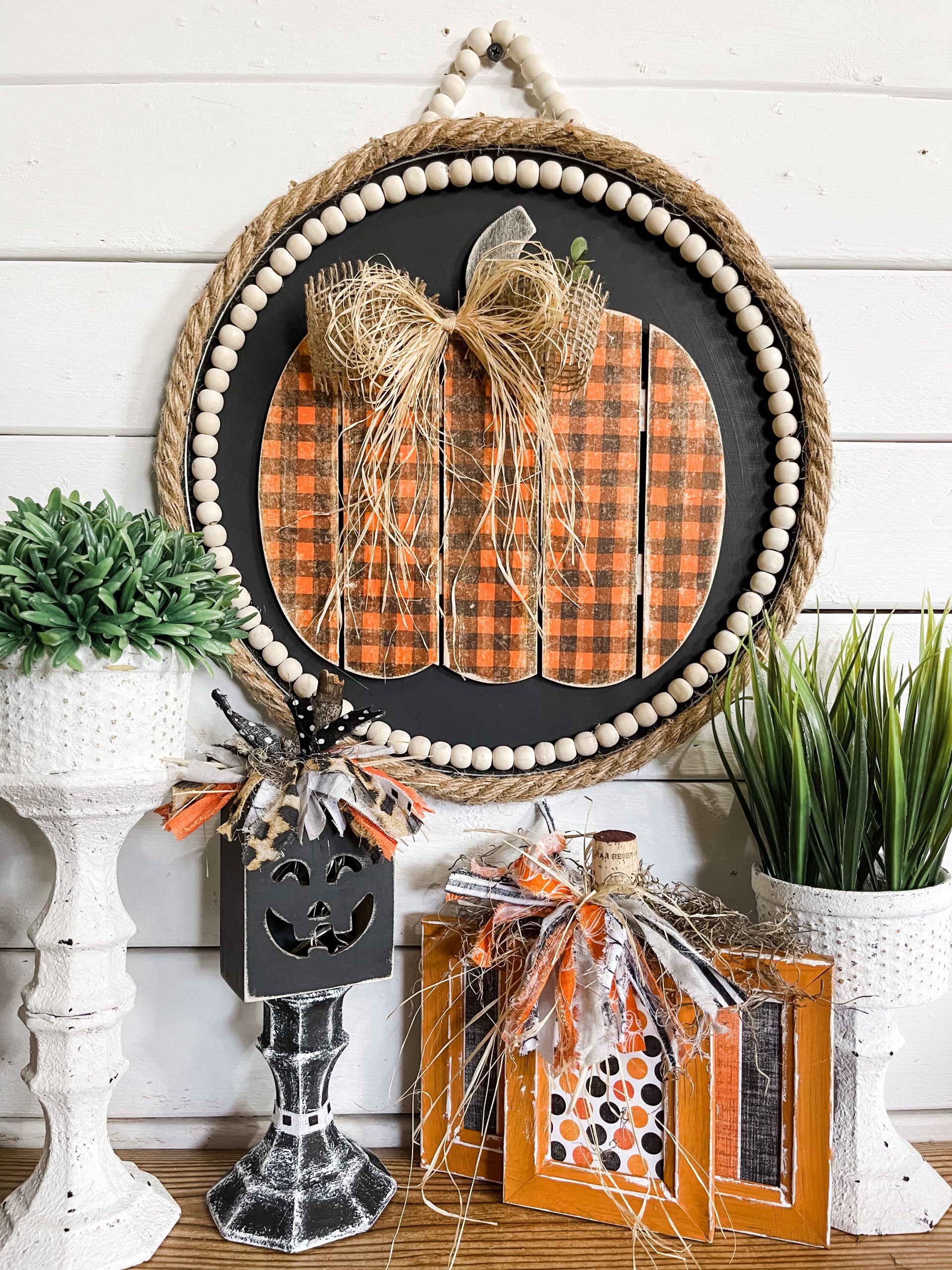 Dollar Tree Pizza Pan DIY Distressed Pumpkin Decor