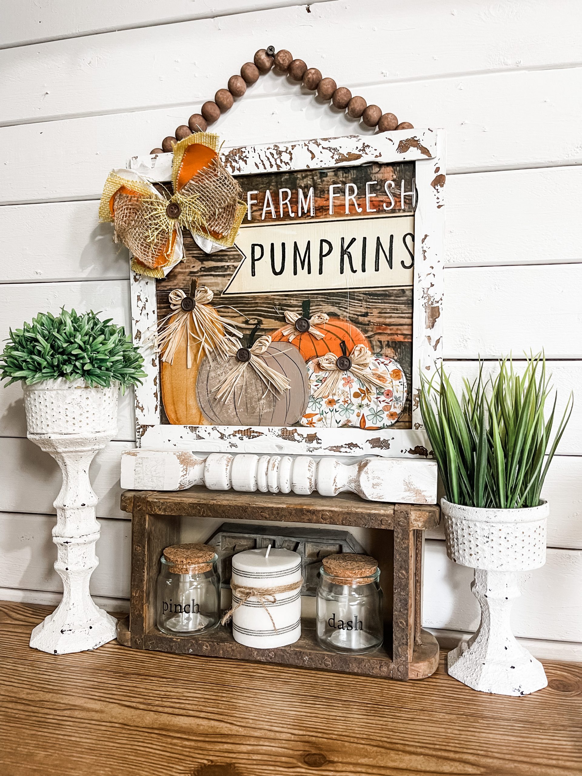 DIY Chippy Farm Fresh Pumpkins Sign