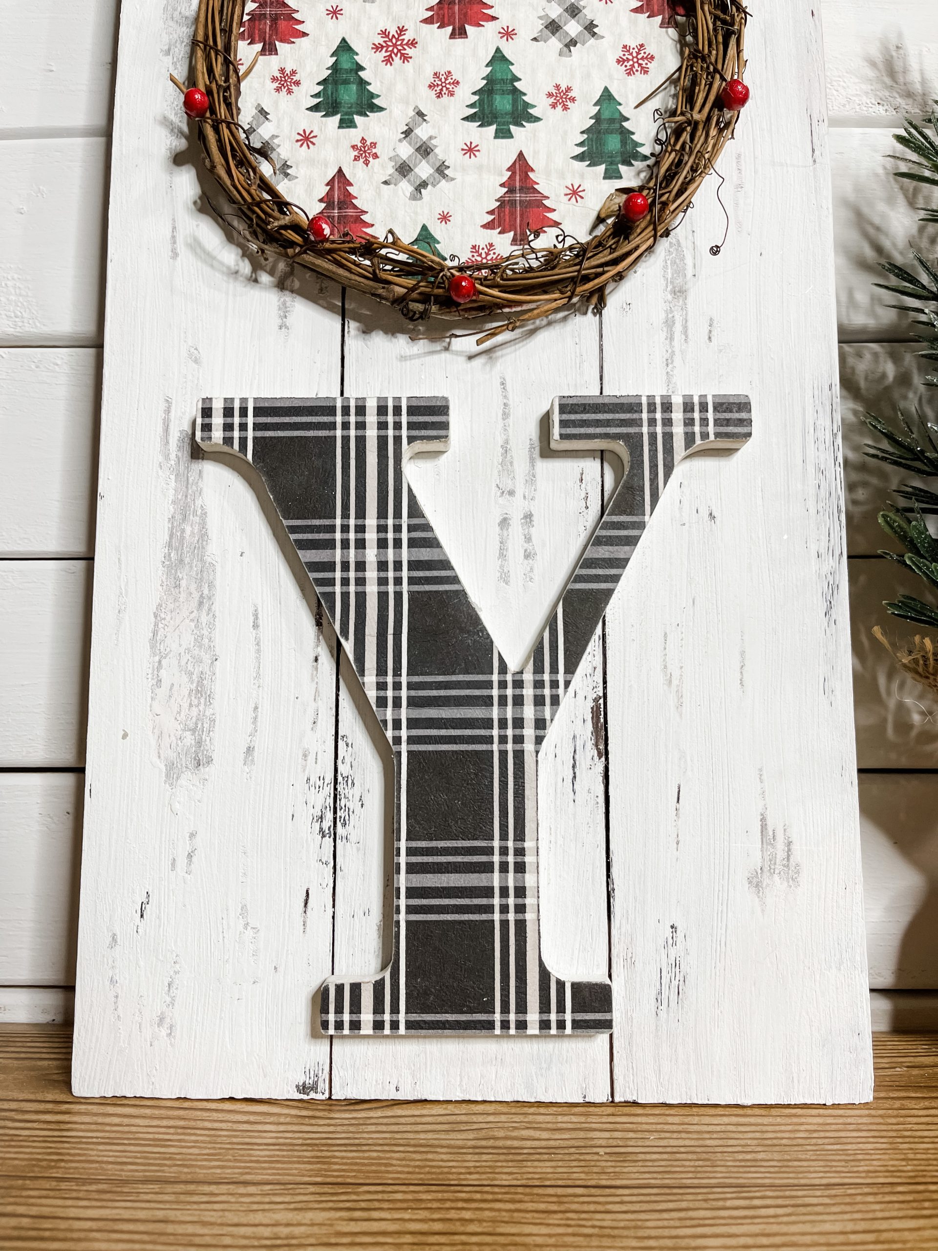 DIY Christmas Napkin Large Joy Sign