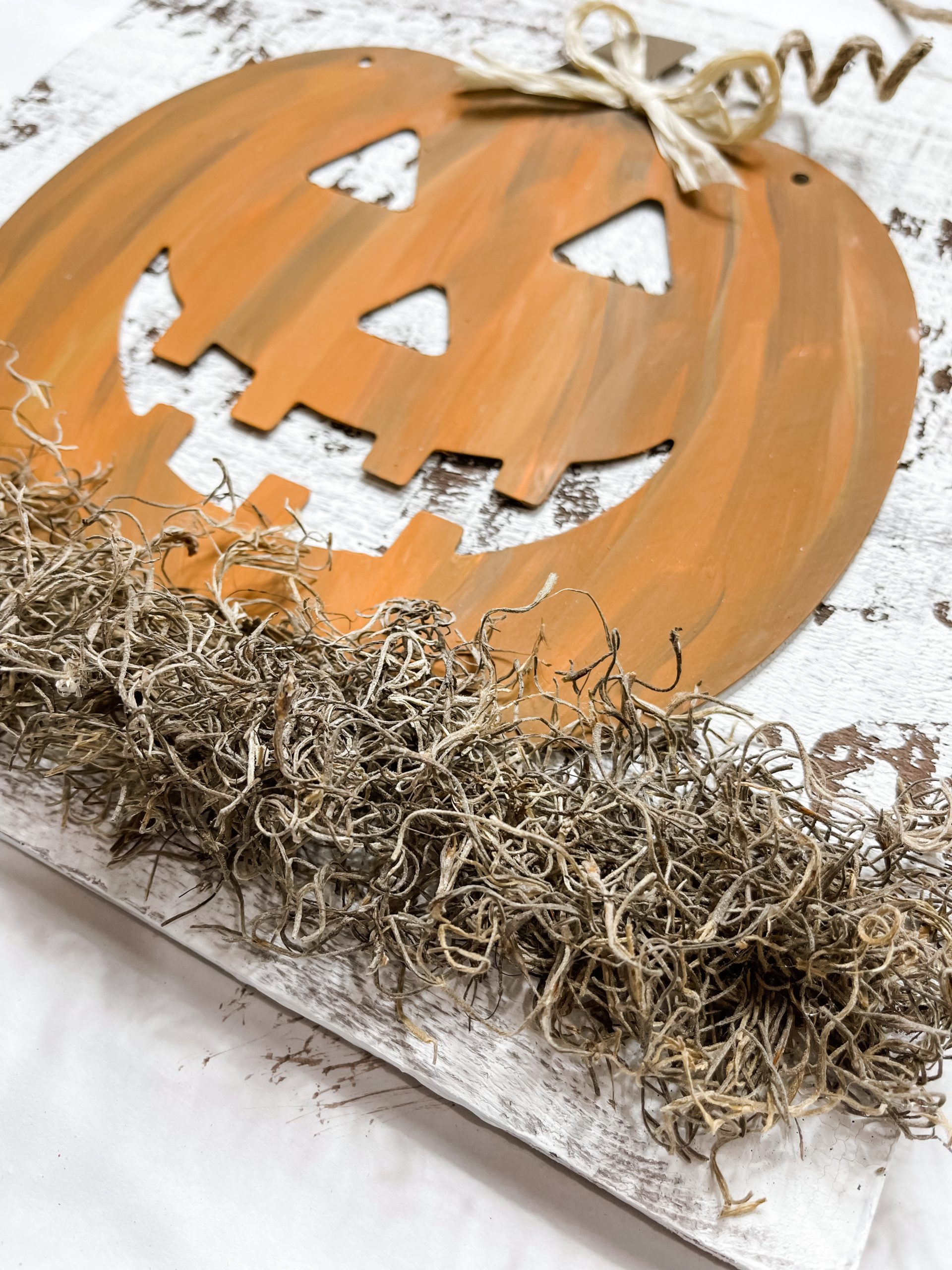 DIY Metal Jack-O-Lantern Sign