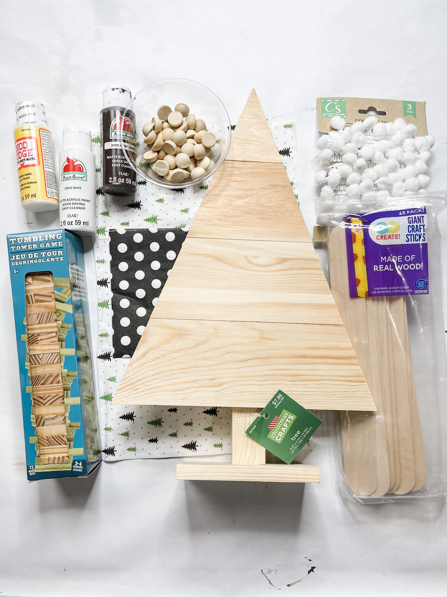 DIY Wooden Triangle Christmas Tree