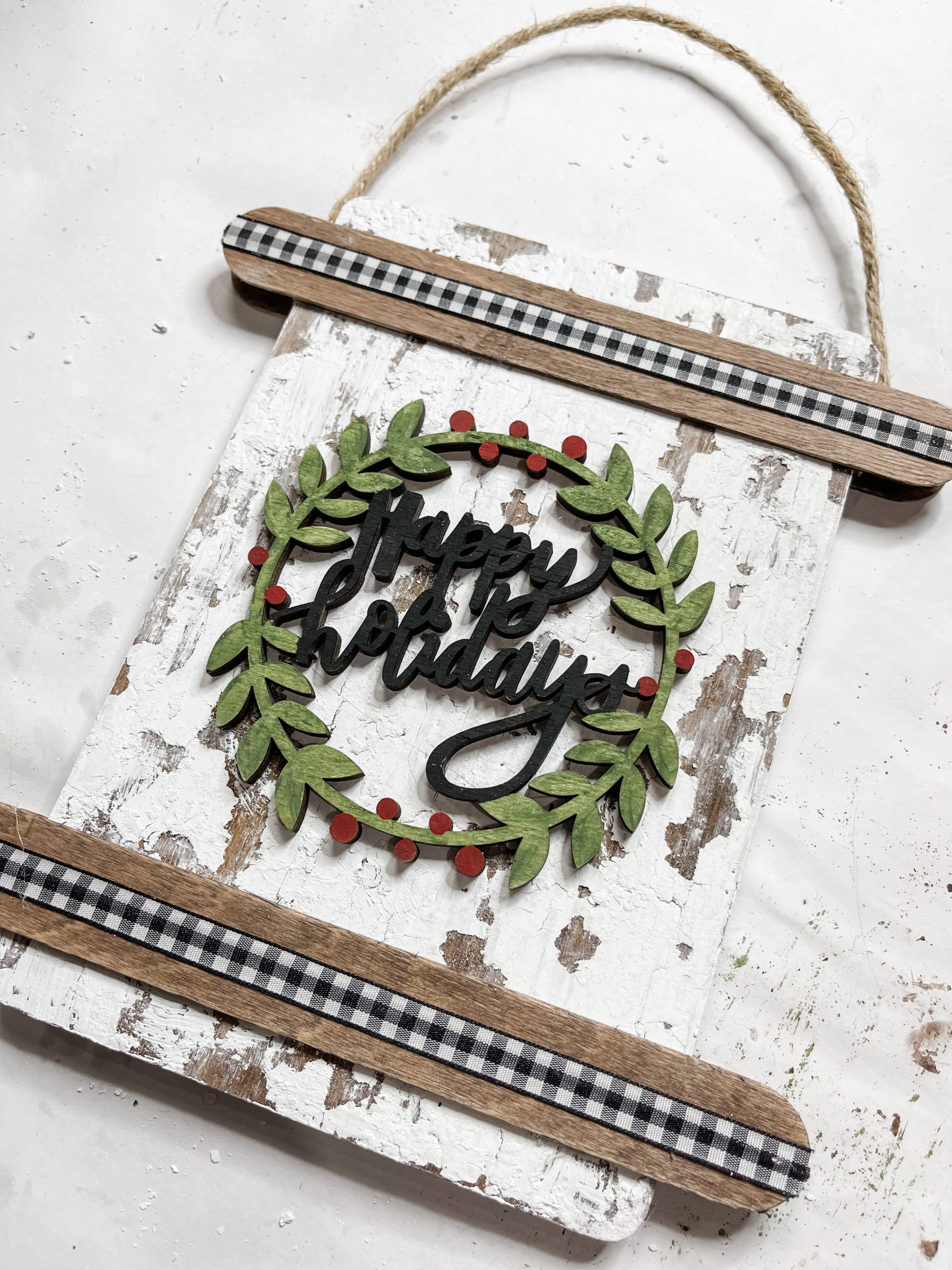 Farmhouse Happy Holidays Sign