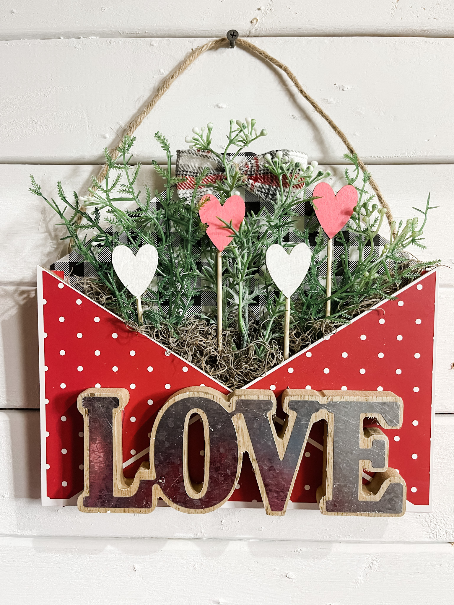 DIY Valentine's Day Envelope Planter