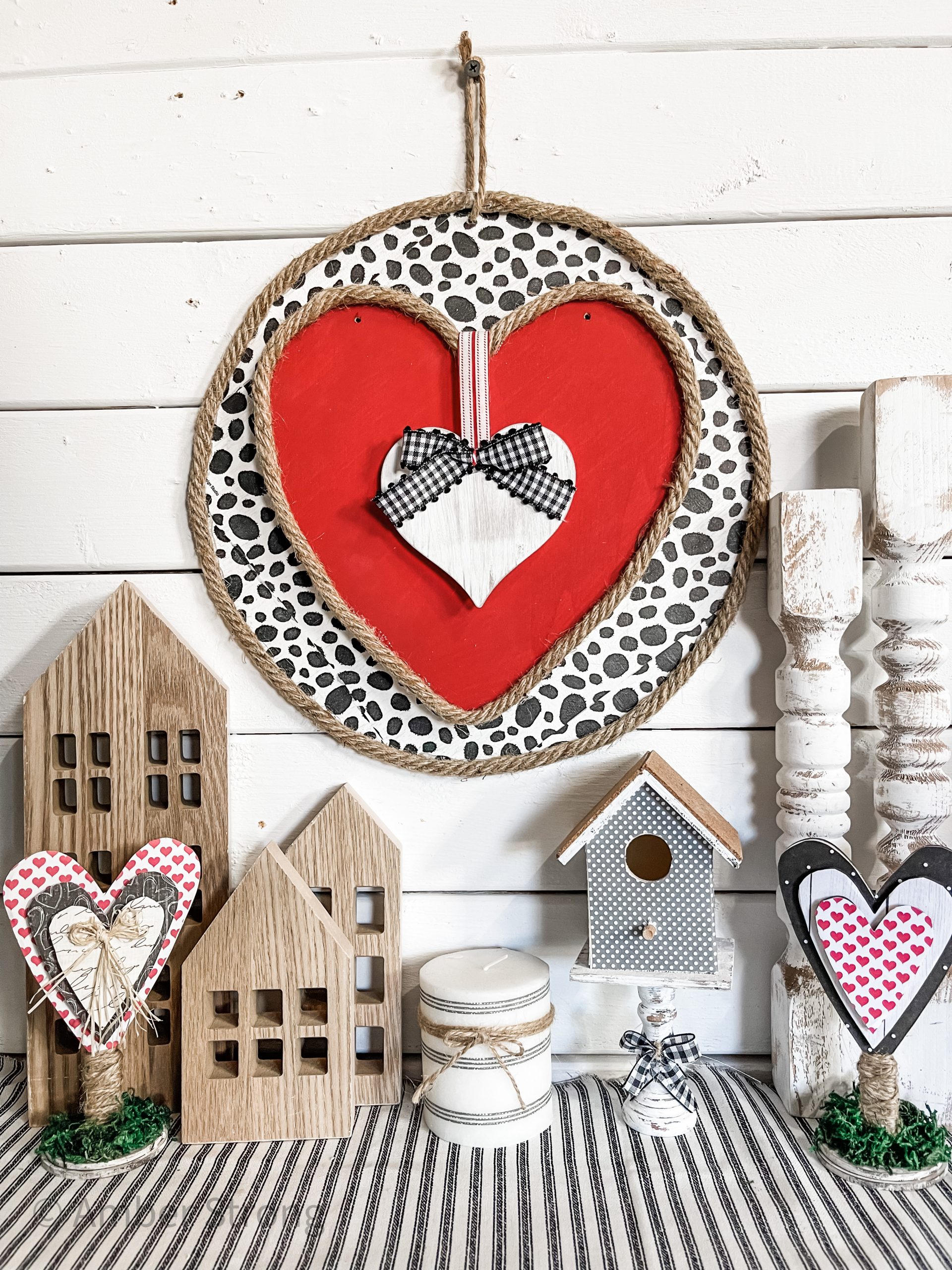 DIY Round Valentine's Day Hanging Sign