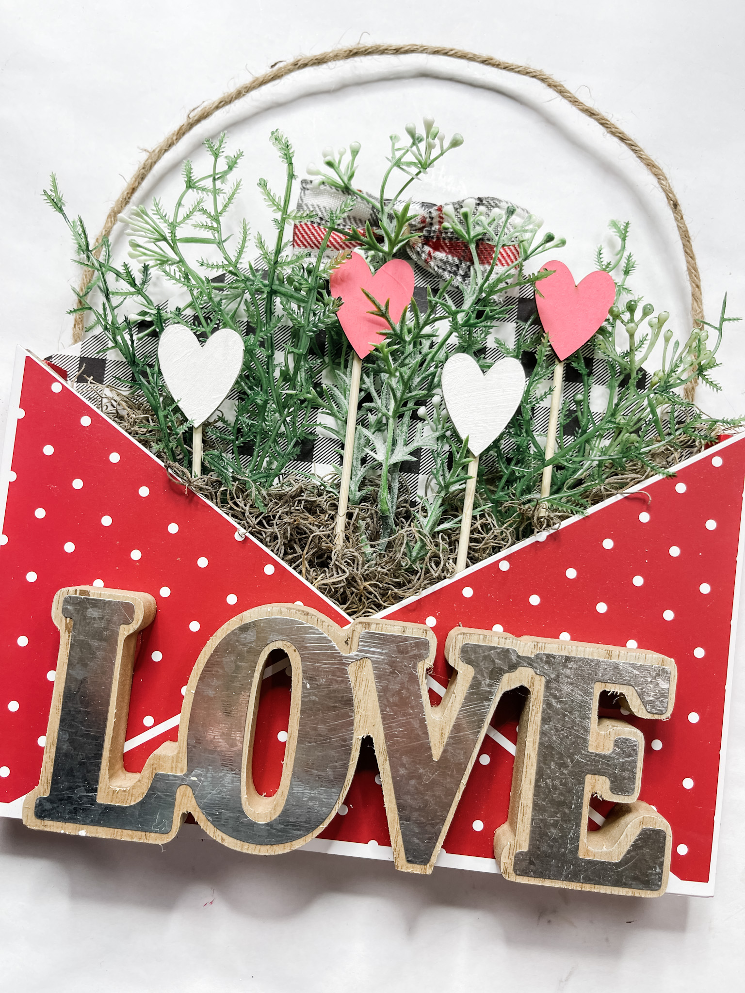 DIY Valentine's Day Envelope Planter