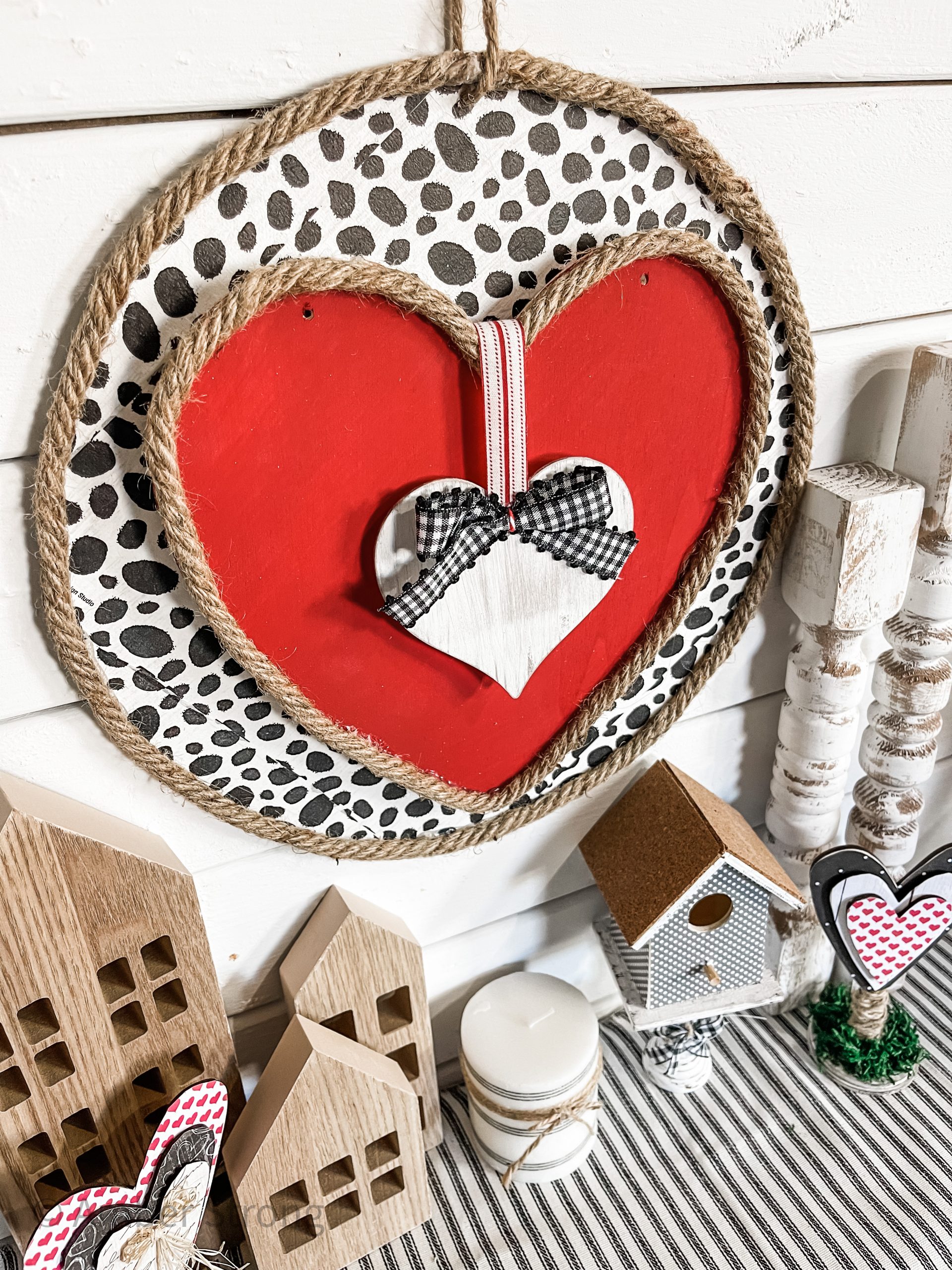 DIY Round Valentine's Day Hanging Sign