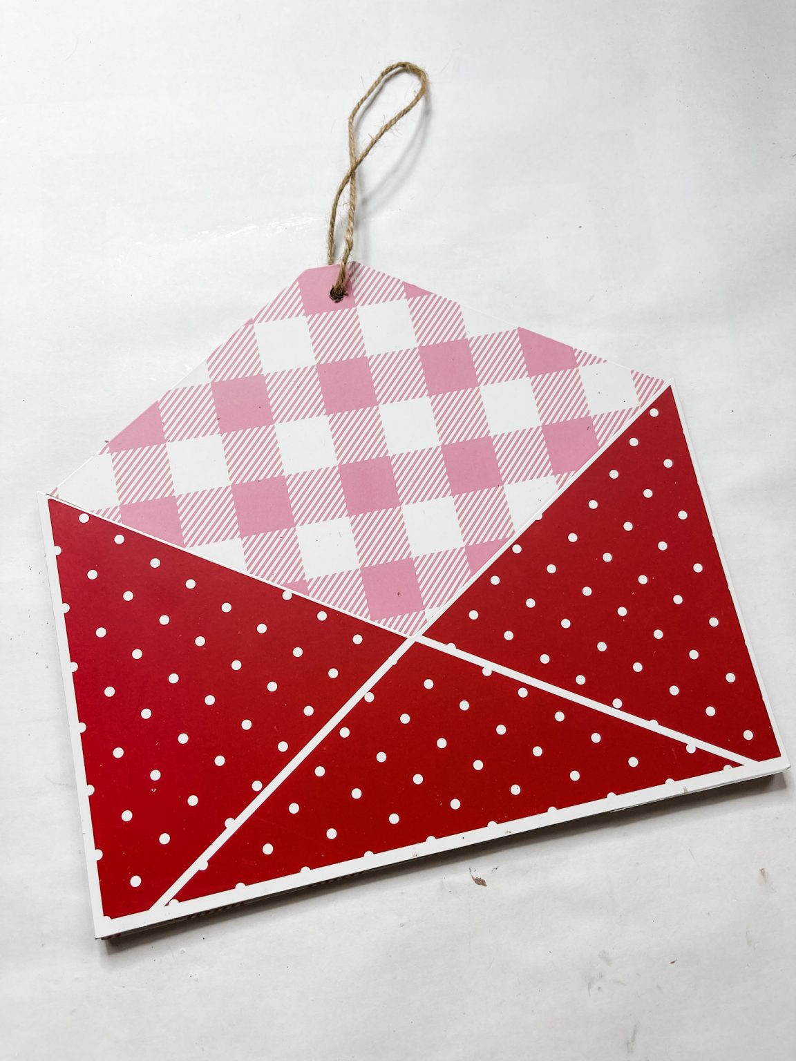 DIY Valentine's Day Envelope Planter Easy DIY Idea