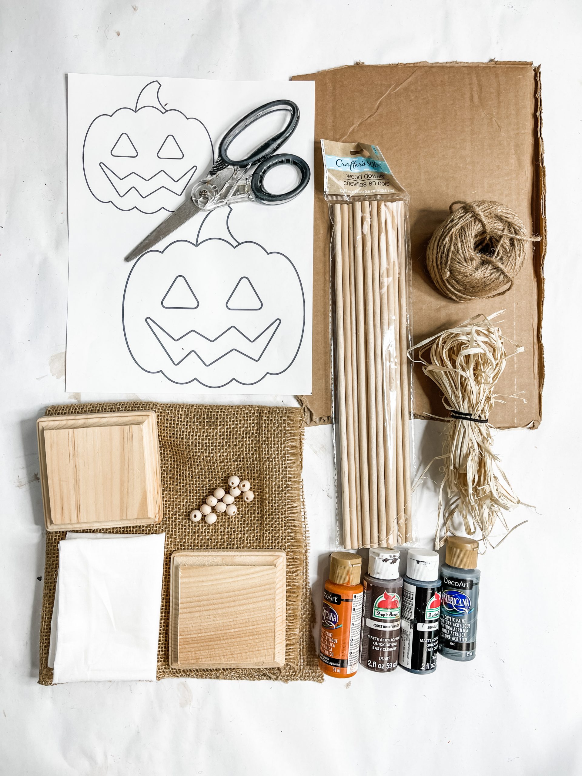 DIY Jack-O-Lantern Scarecrows