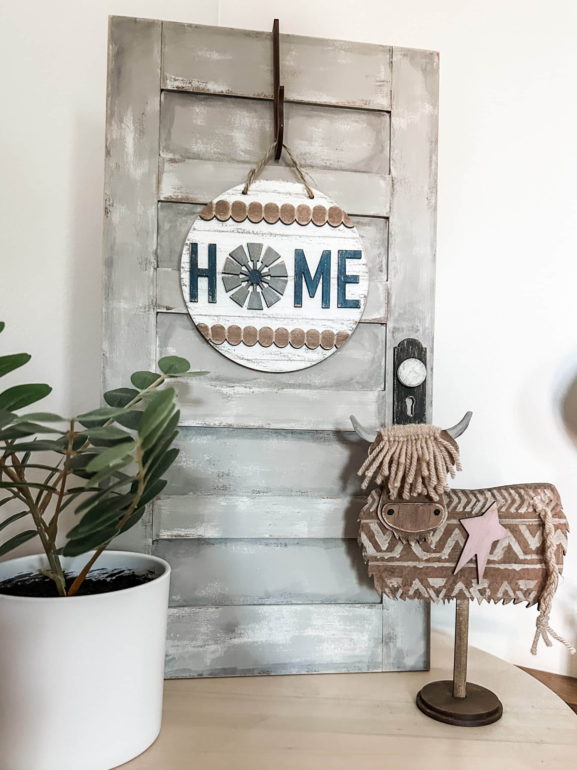 Creating a distressed wood finish on a Mini 5 Panel Door