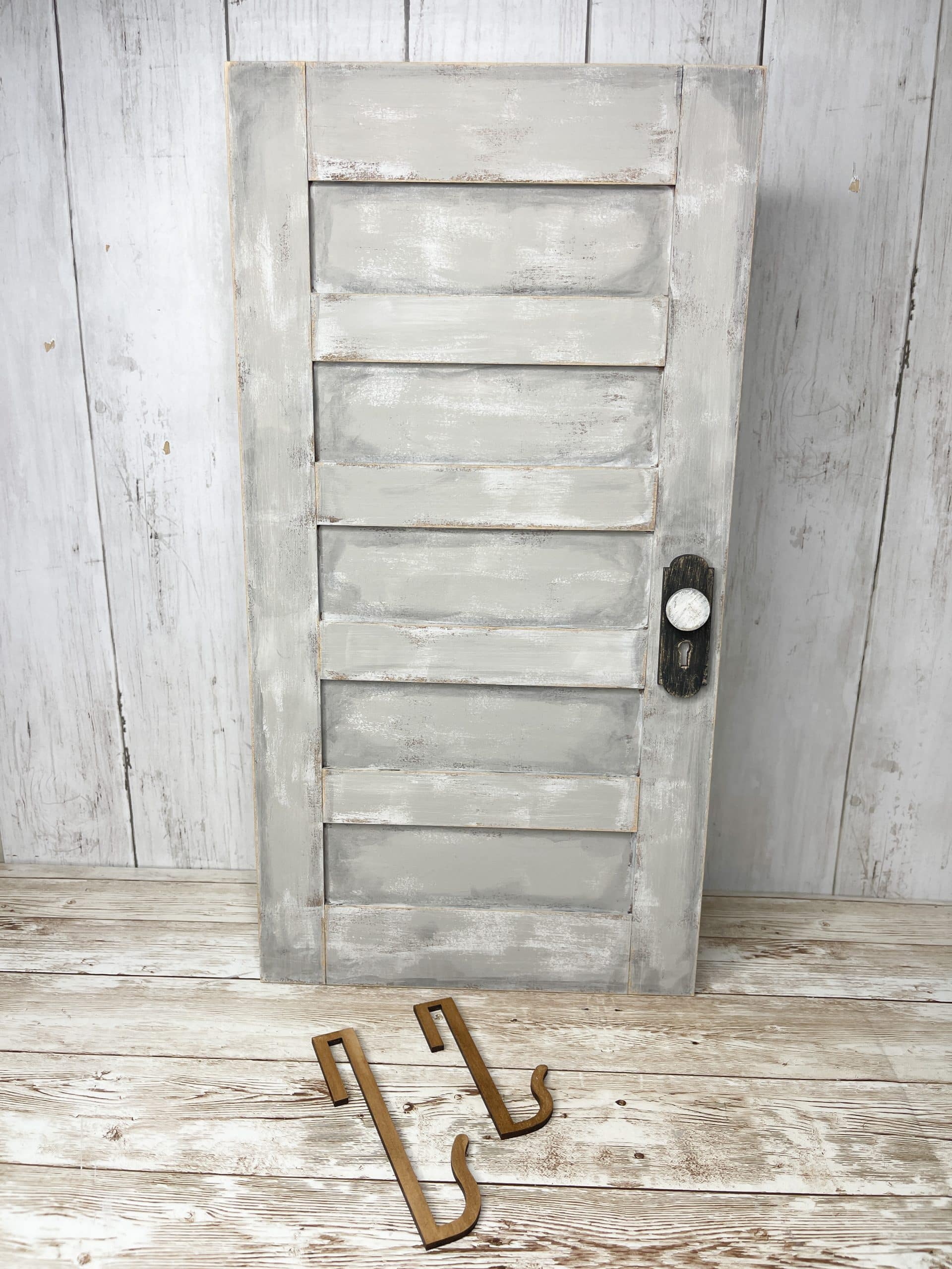 Creating a distressed wood finish on a Mini 5 Panel Door